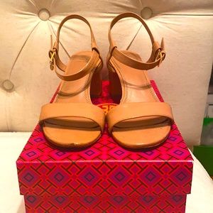 Tory Burch Laurel sandal nude Size 9